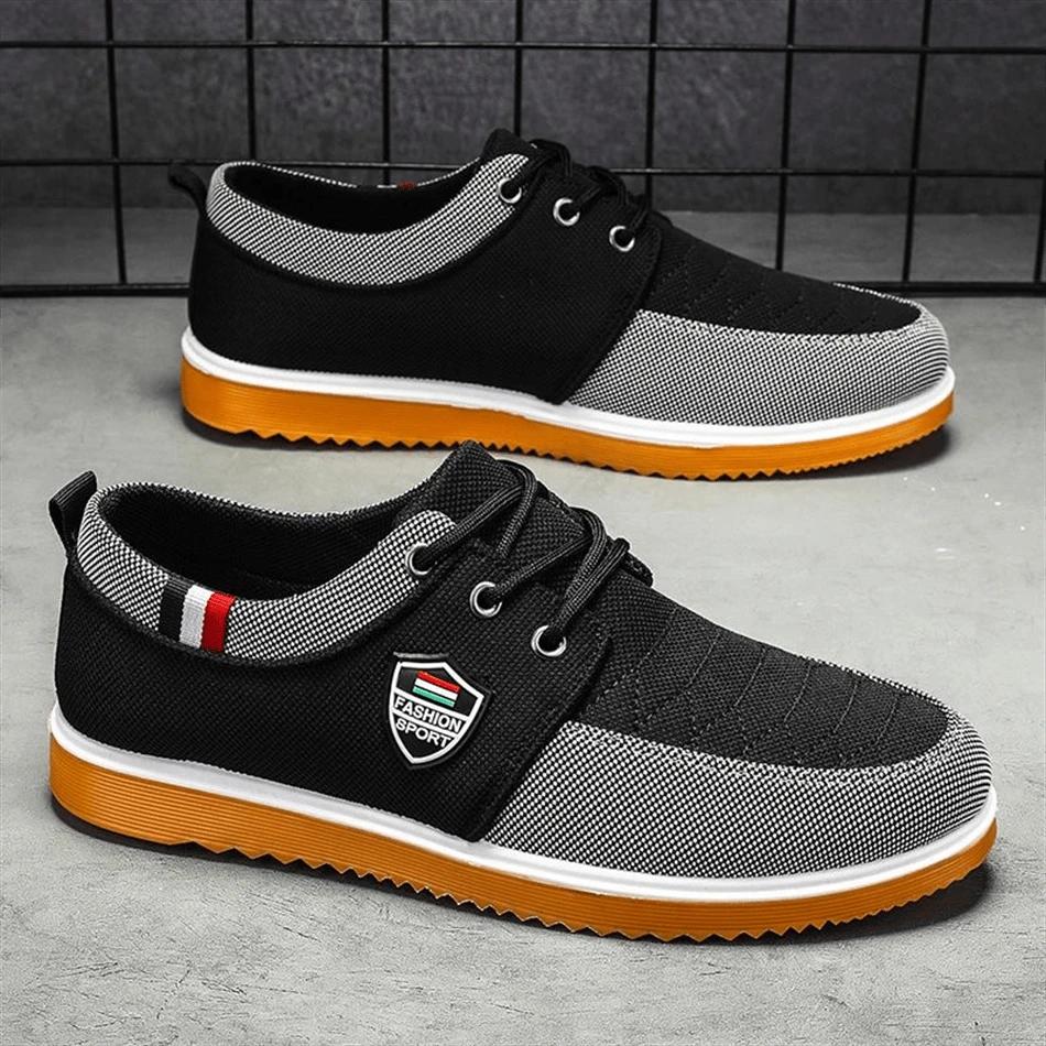 czarne buty sportowe