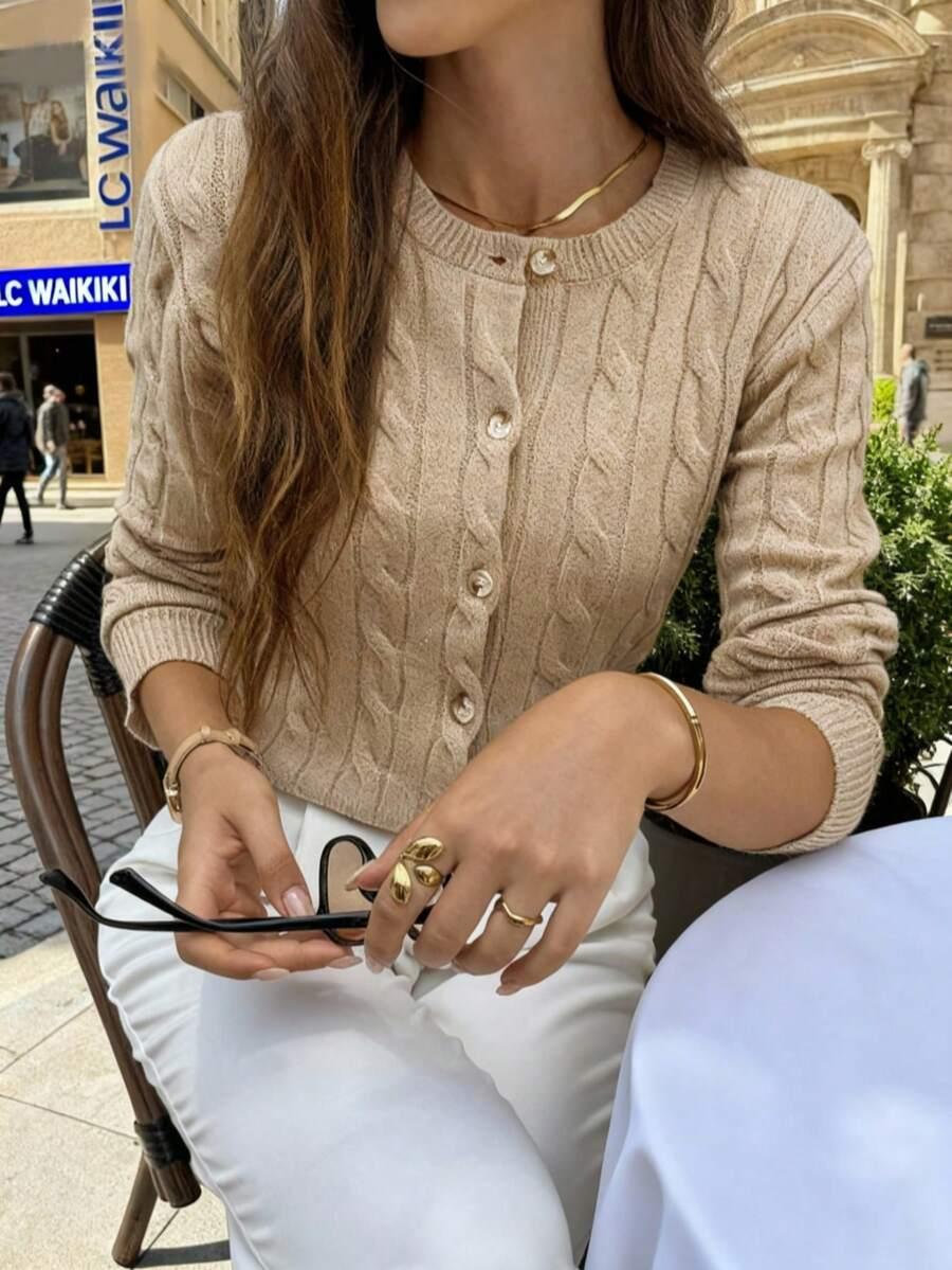 BEŻOWY SWETER GUZIKI