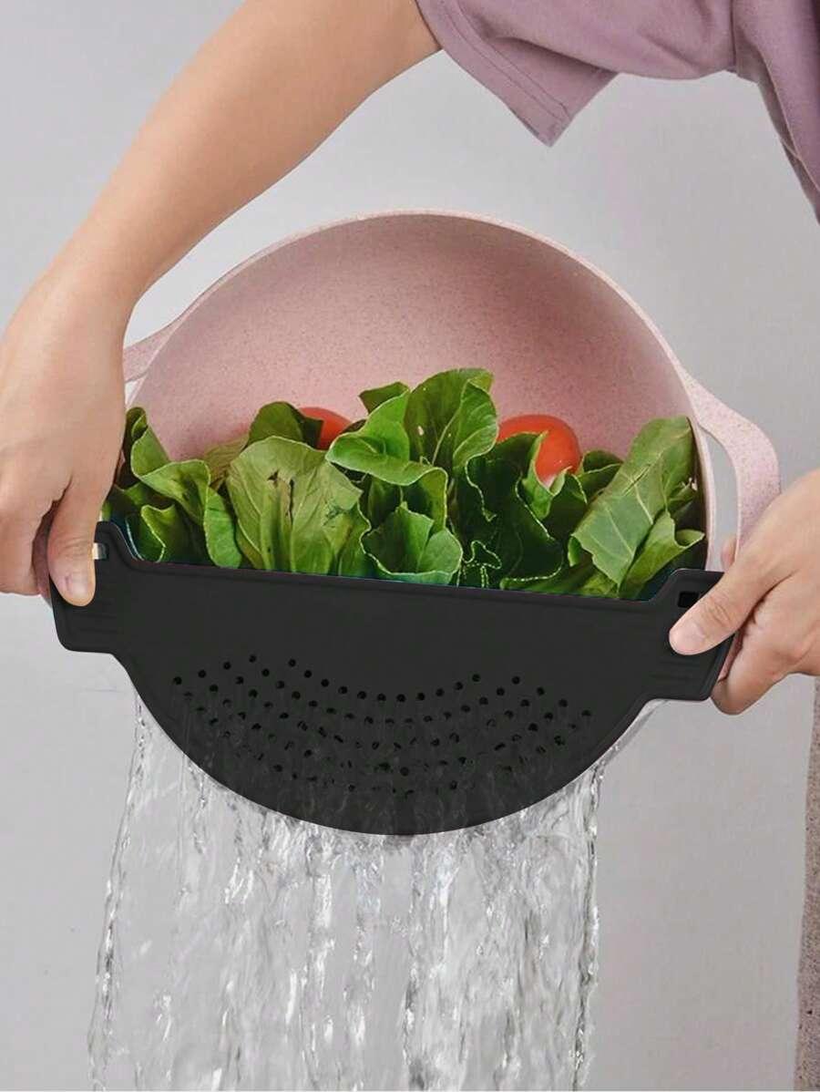 czarne plastikowe sitko