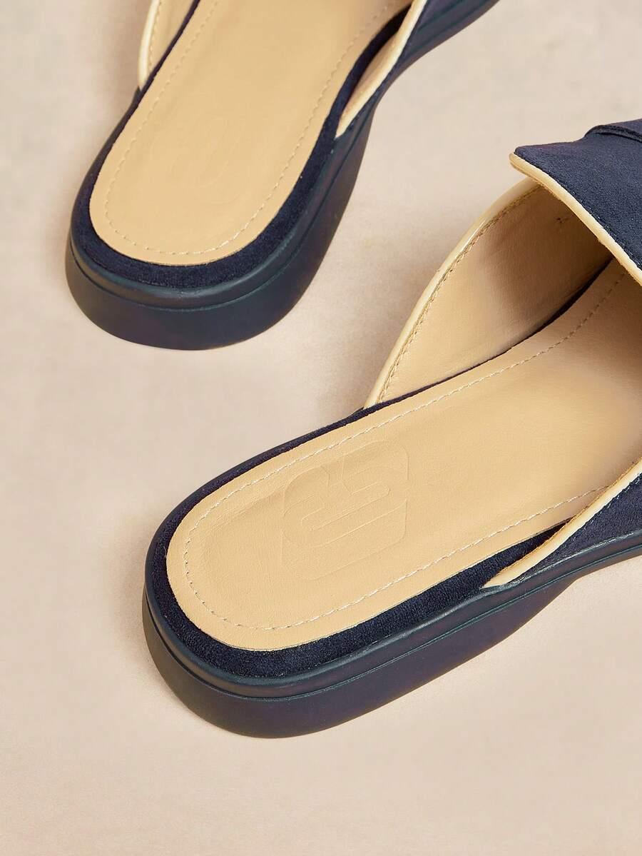 granatowe klapki casual 