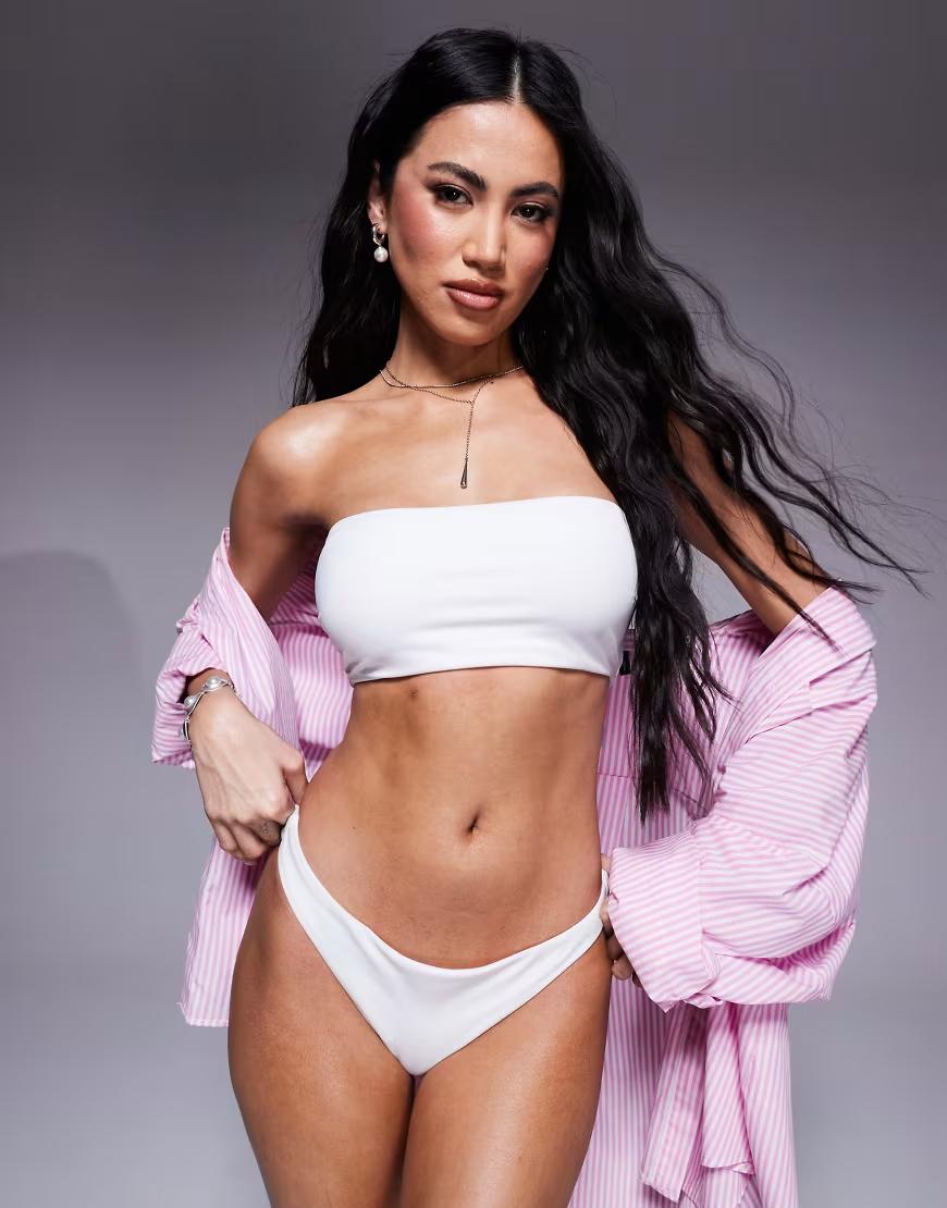 biały dół od bikini