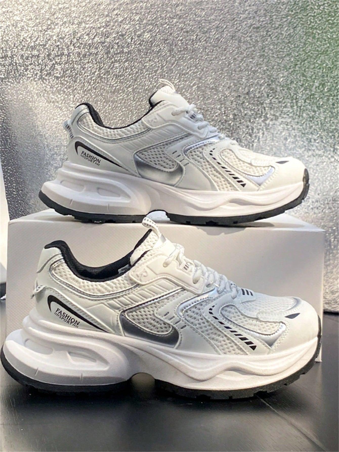 SZNUROWANE BIAŁE BUTY SPORTOWE 