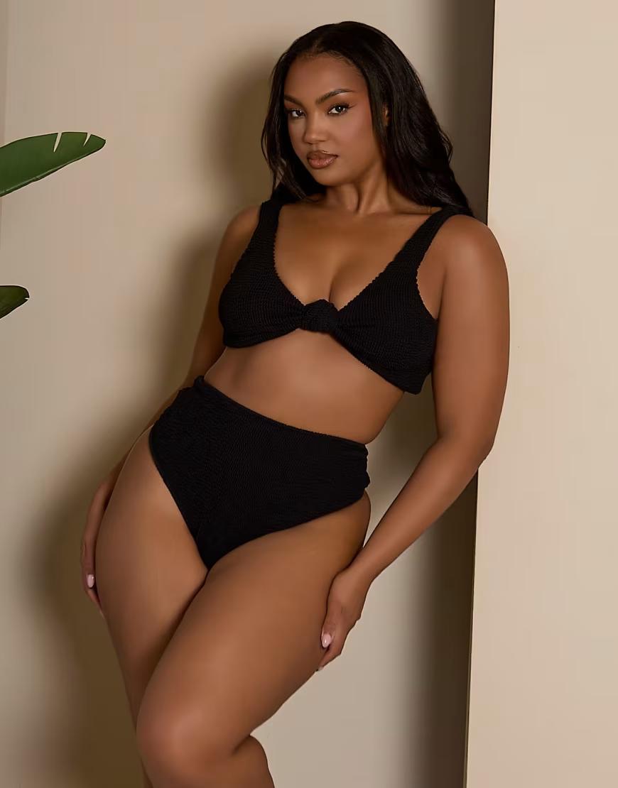 czarna góra od bikini tekstura