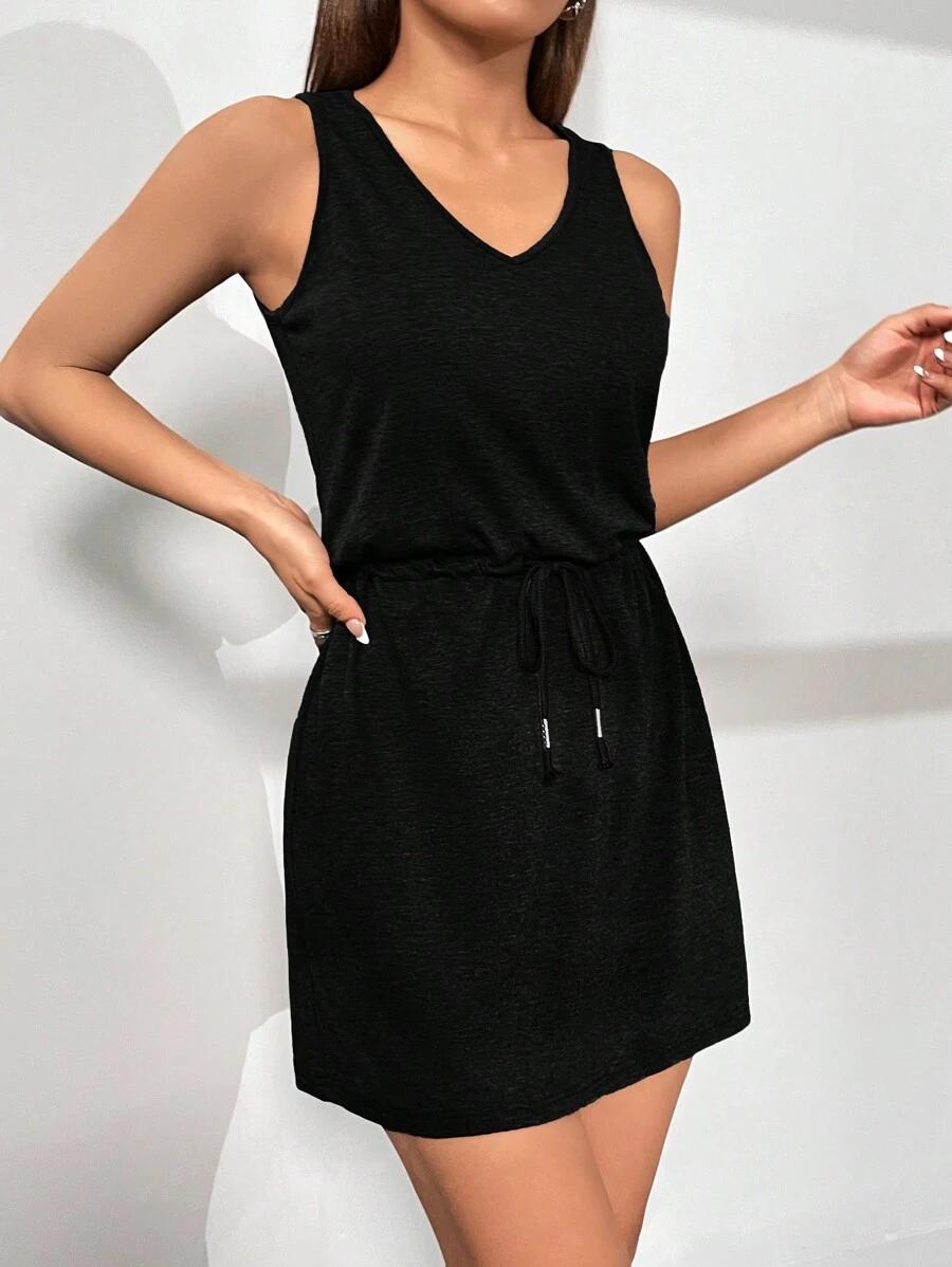 CZARNA MINI SUKIENKA V-NECK