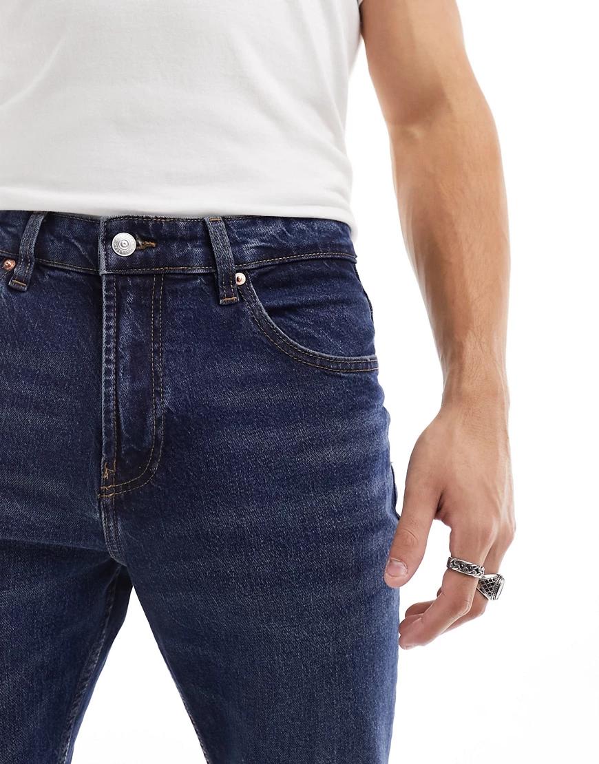 klasyczne spodnie jeansowe