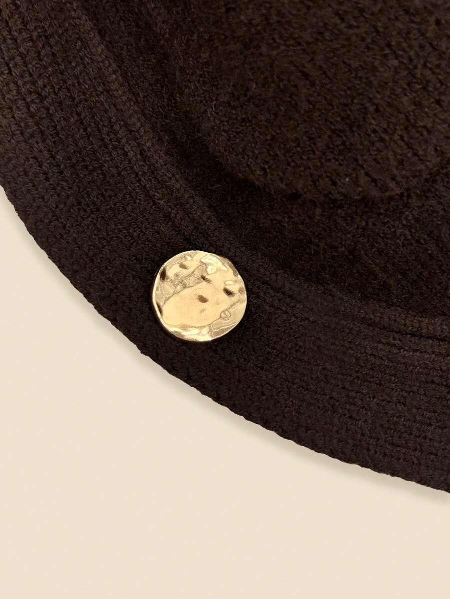 brązowy sweter guziki