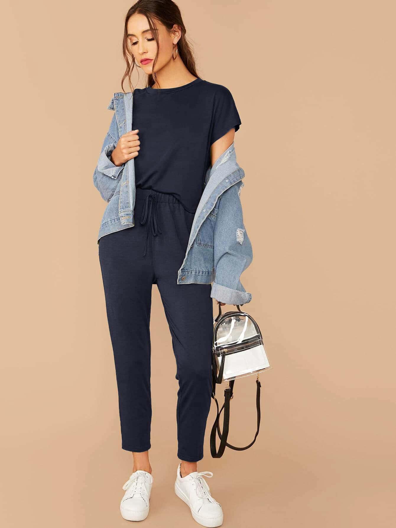 granatowe spodnie casual