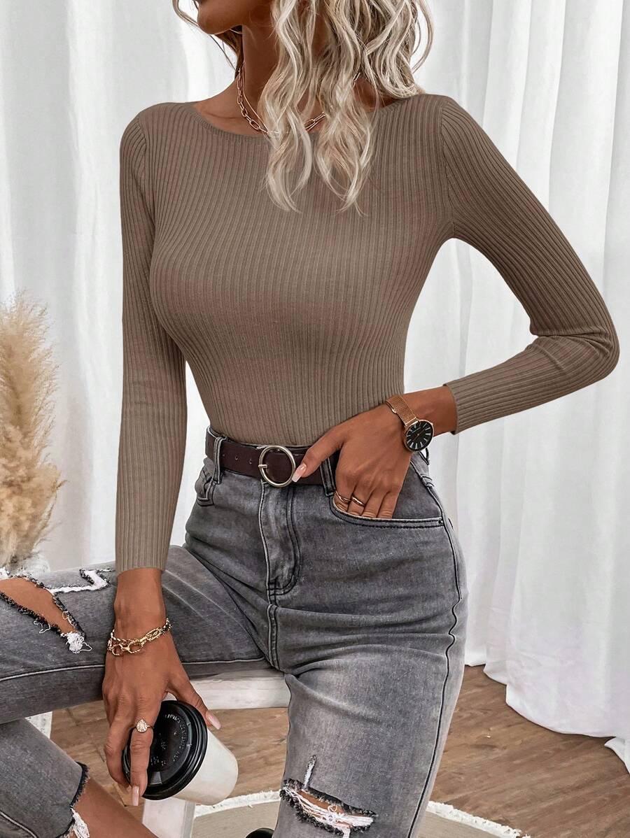 brązowy sweter prążek 