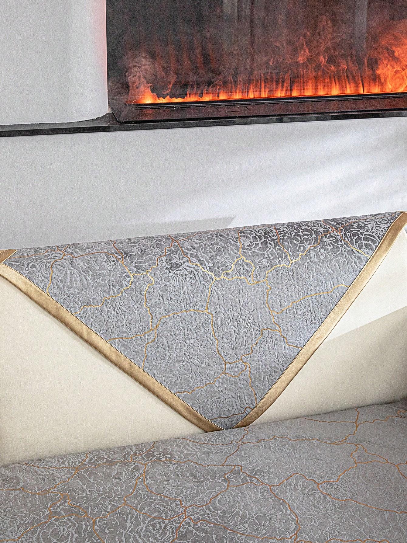 NARZUTA NA KANAPĘ