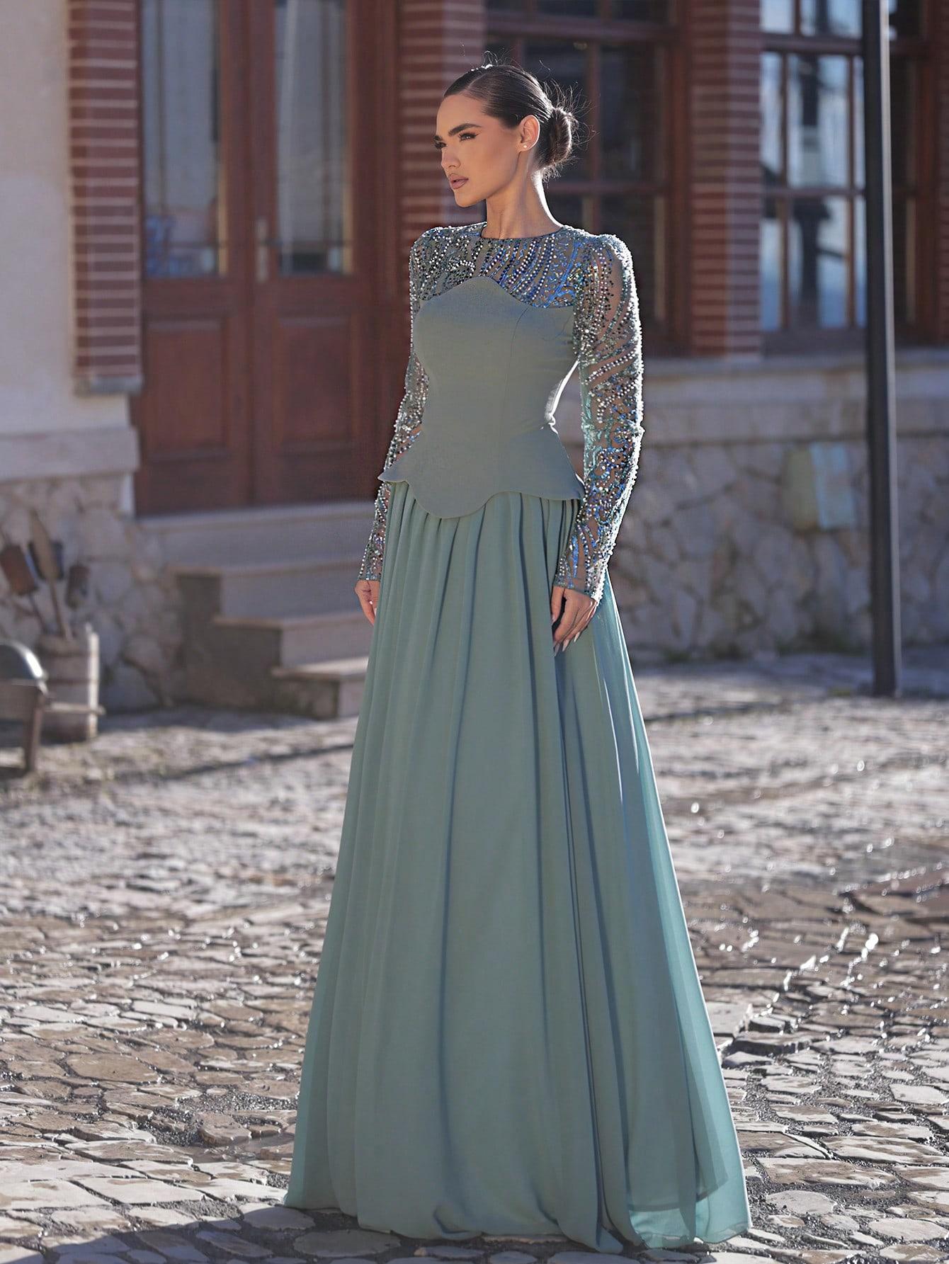 niebieska maxi sukienka