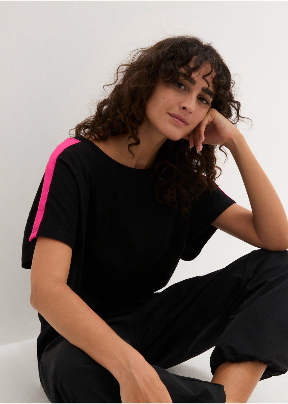CZARNY T-SHIRT BASIC