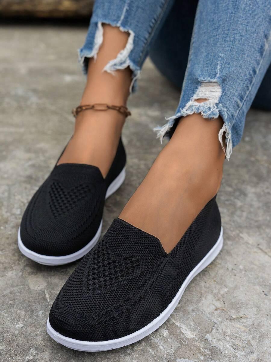 czarne wsuwane buty