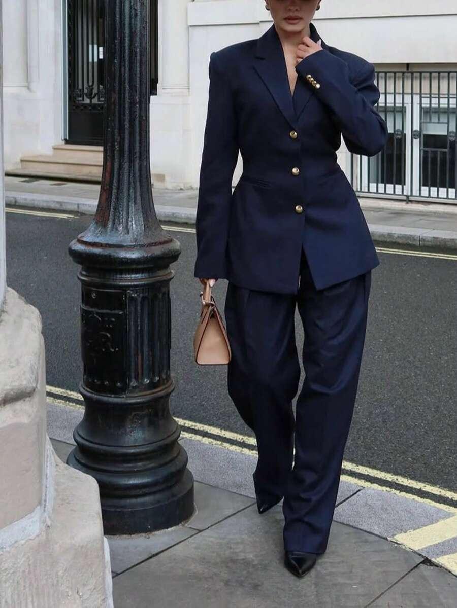 granatowa marynarka guziki