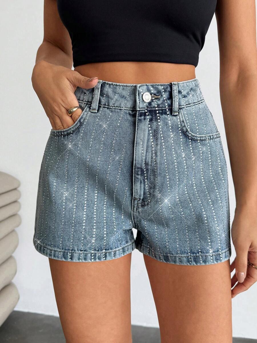 krótkie spodenki jeans