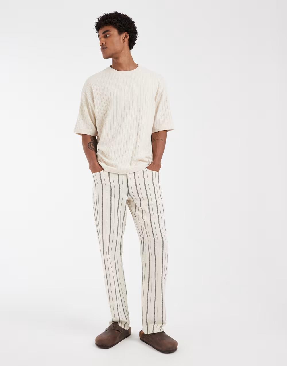 beżowy t-shirt z domieszką lnu oversize okrągły dekolt