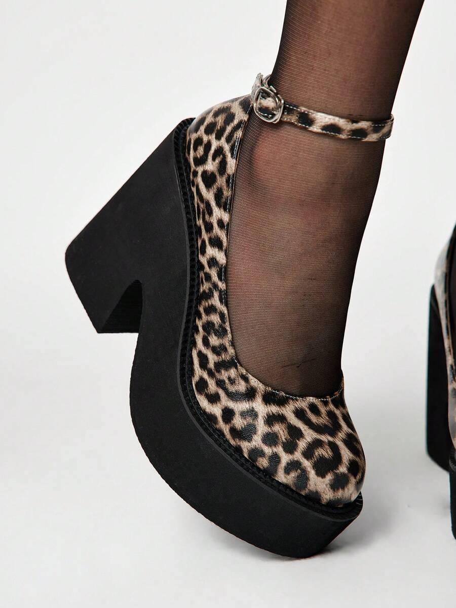 czółenka obcas animal print