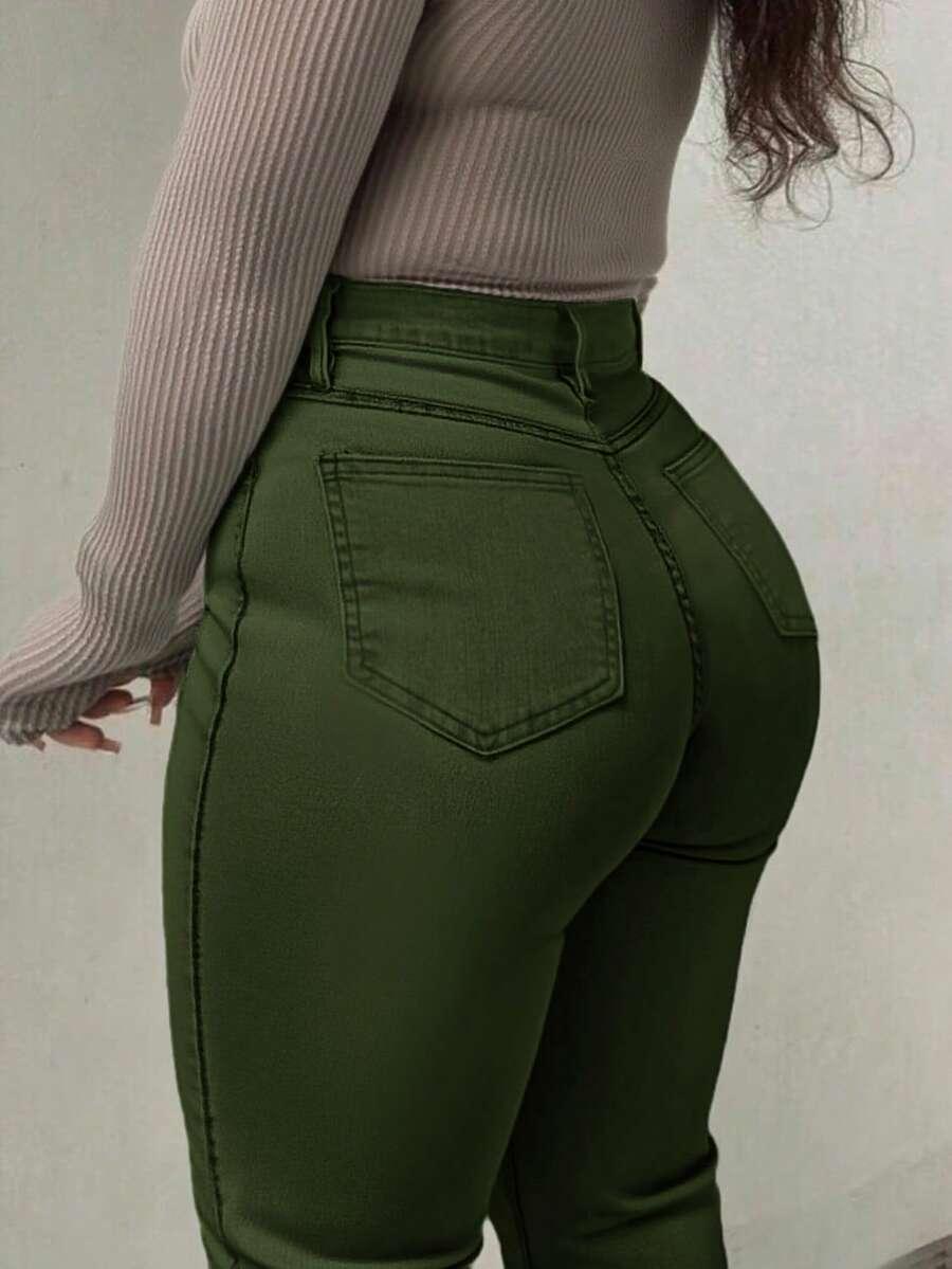 zielone spodnie jeans 