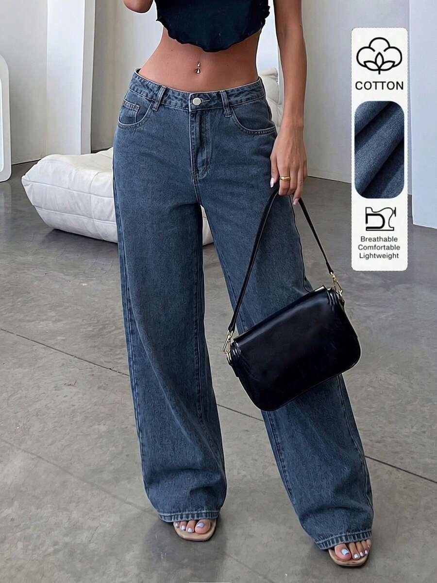niebieskie spodnie jeans