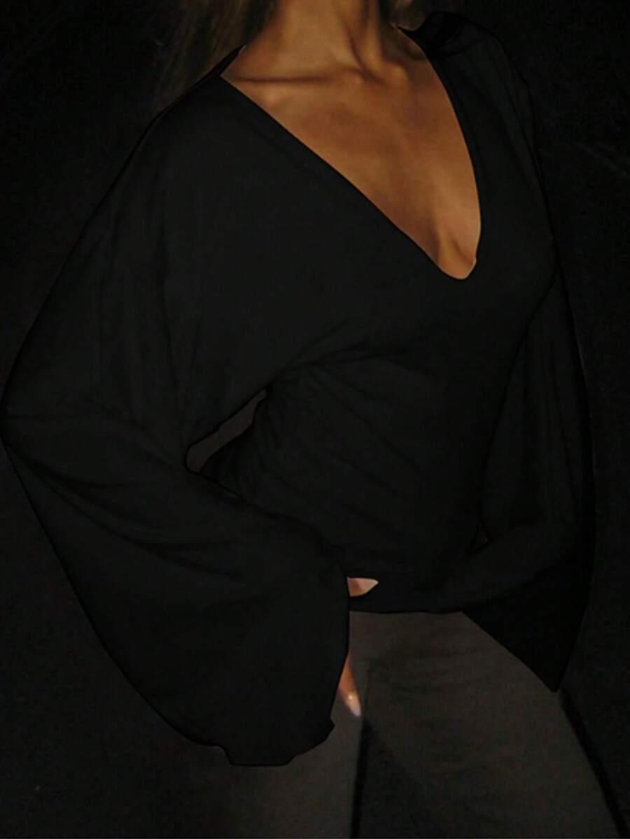 CZARNA BLUZKA V-NECK