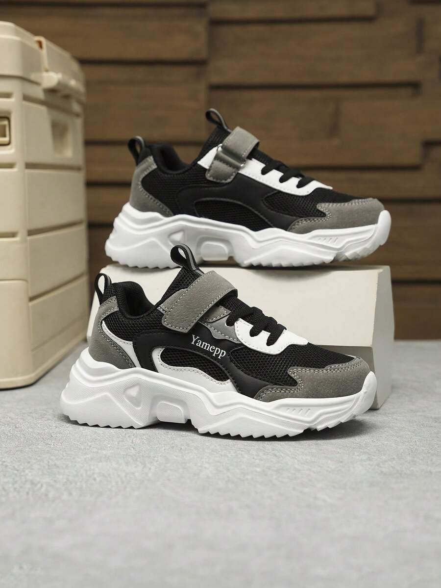 BUTY SPORTOWE RZEPY