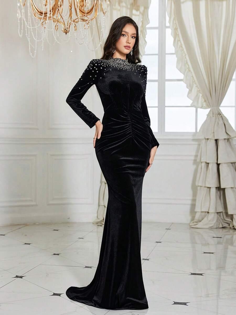 CZARNA MAXI SUKIENKA