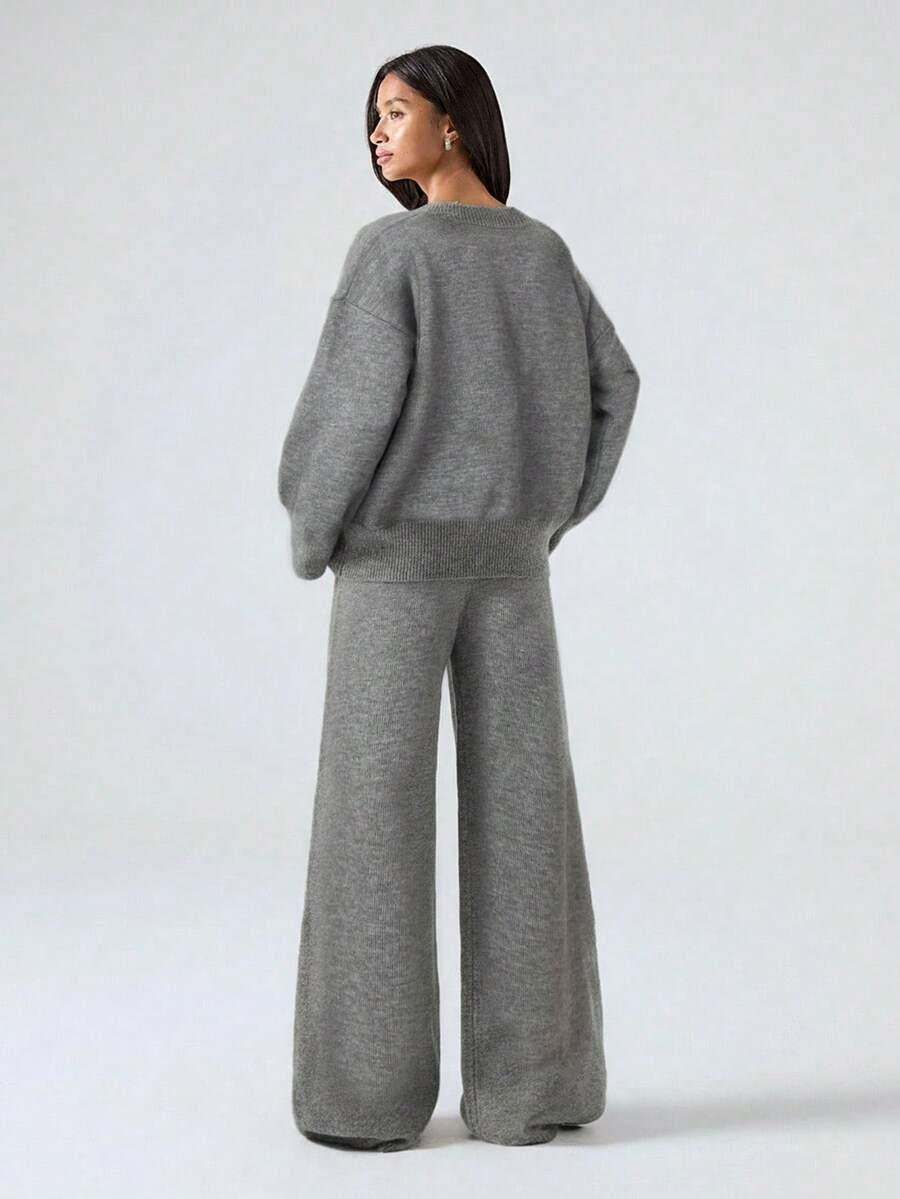 SWETER SPODNIE KOMPLET