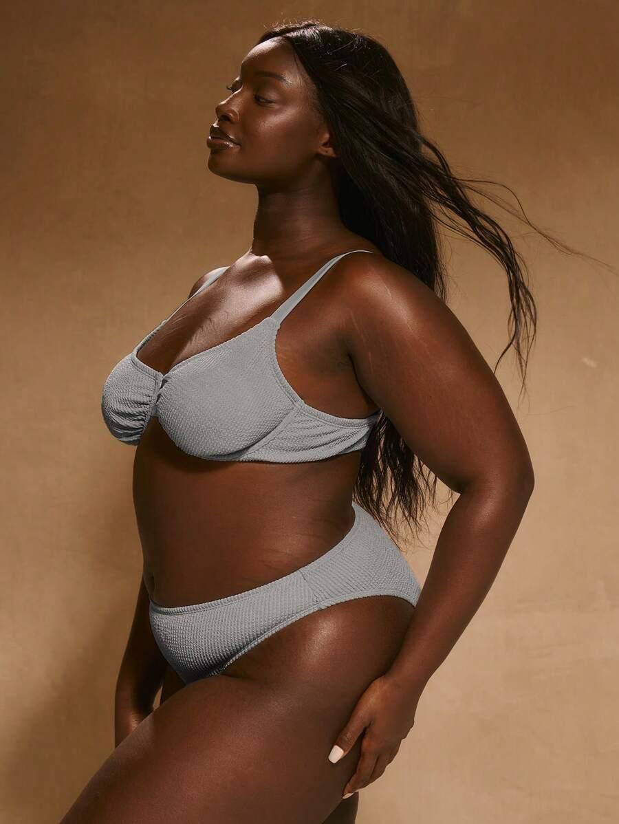 DÓŁ OD BIKINI 