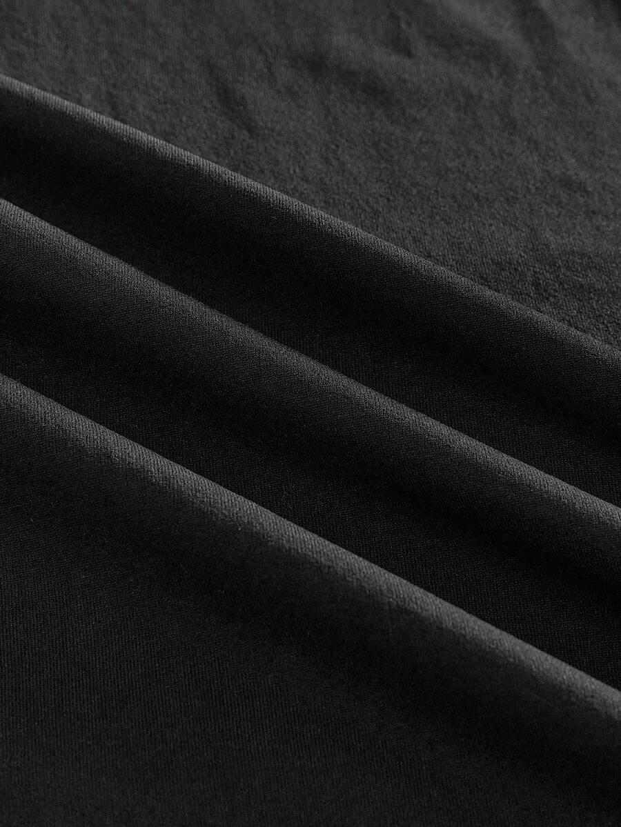 czarny t-shirt wzór napis