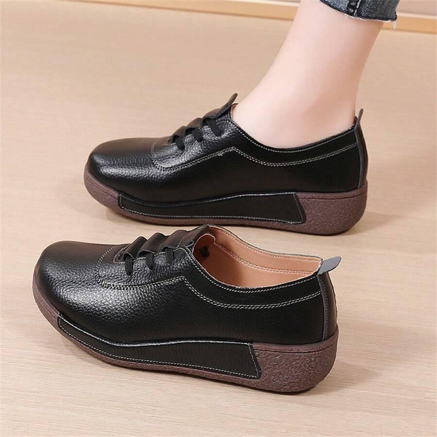 czarne buty sportowe