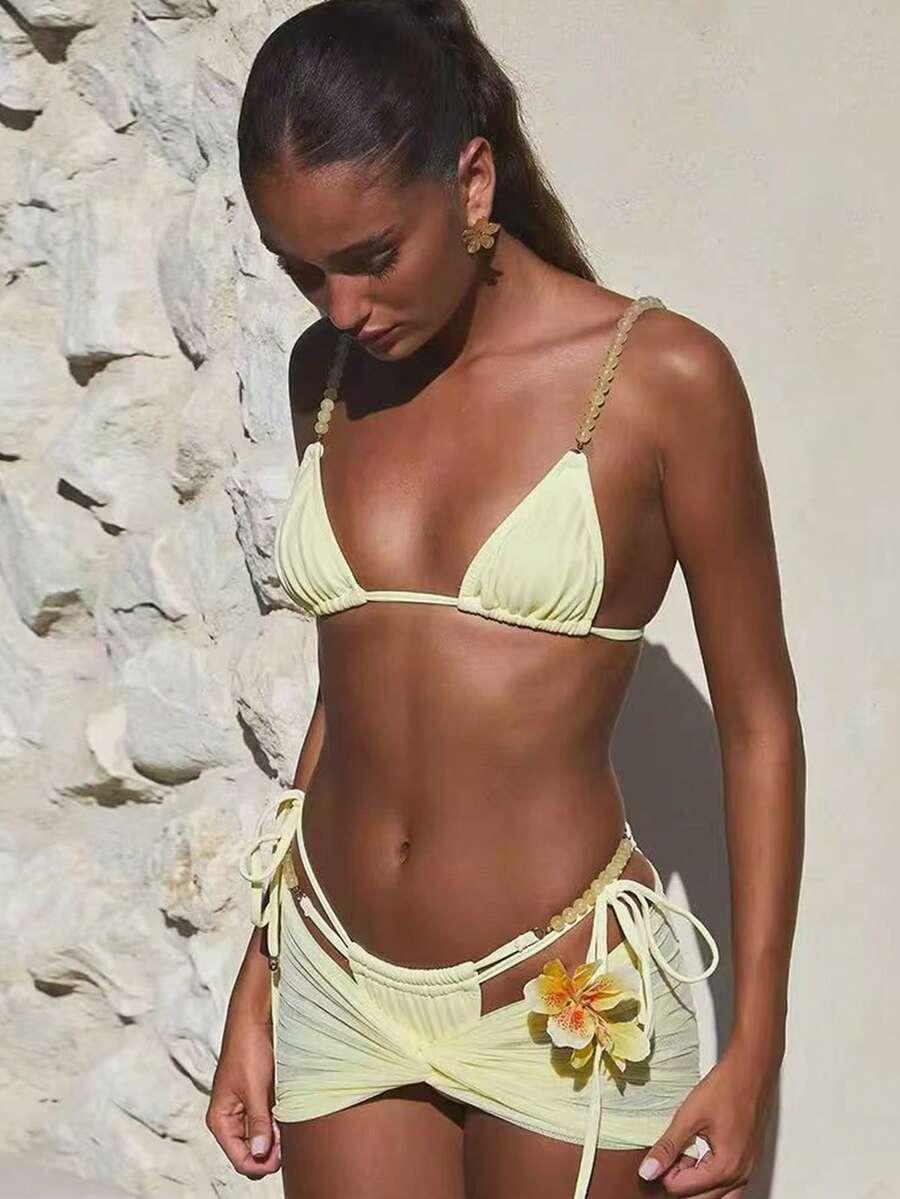 trzyczęściowy komplet bikini pareo