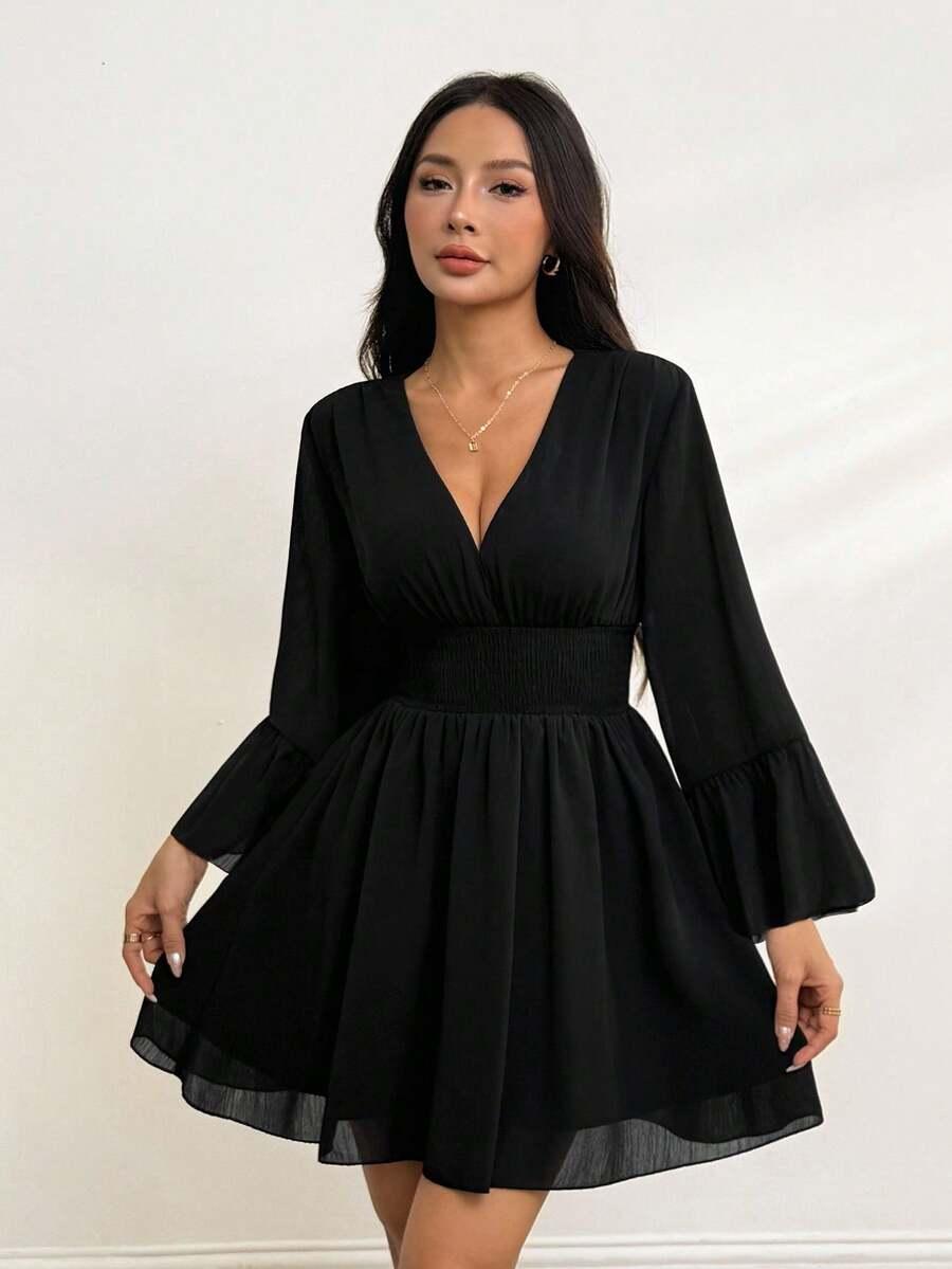 CZARNA MINI SUKIENKA
