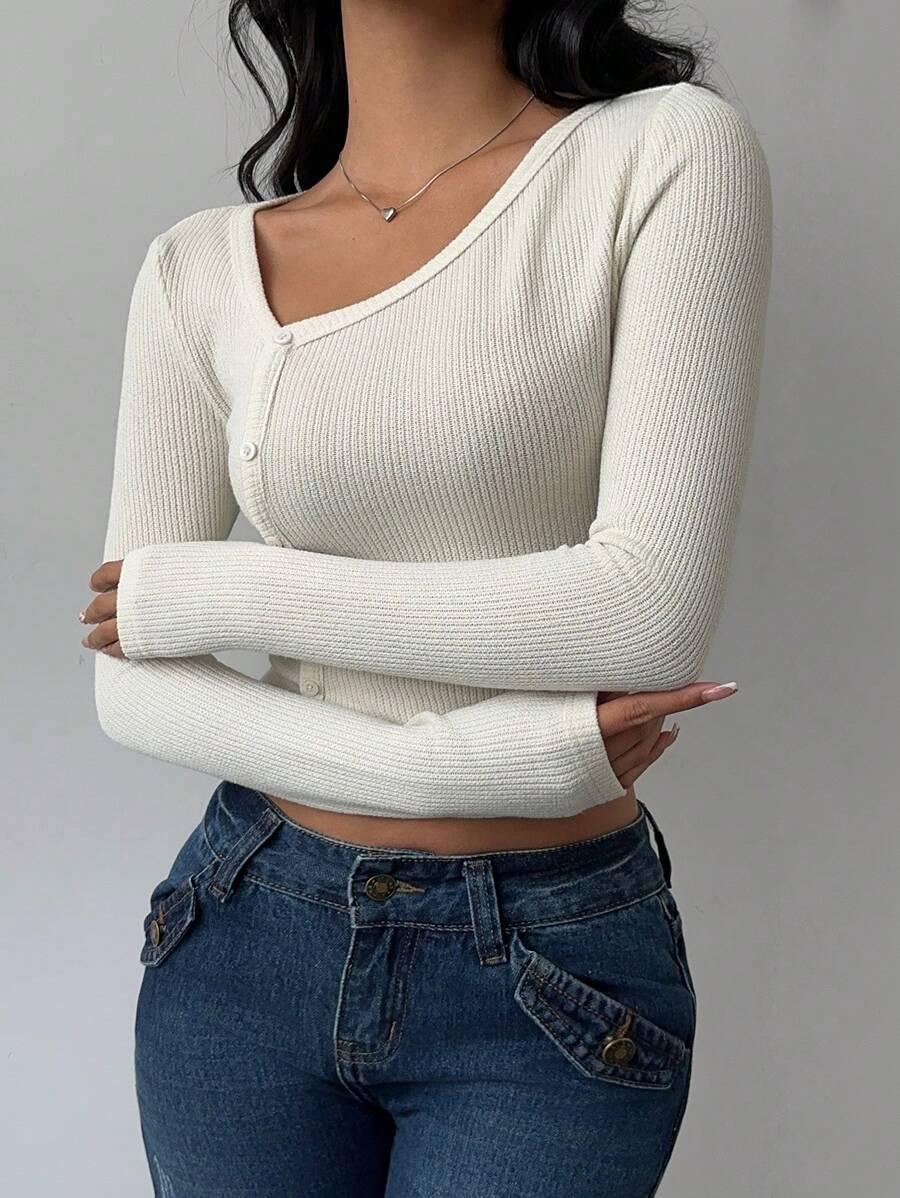 beżowy sweter prążki