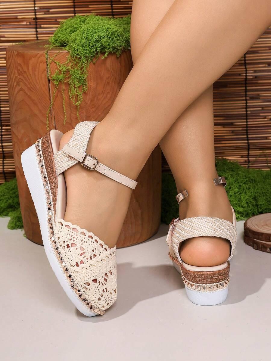 beżowe espadryle obcas