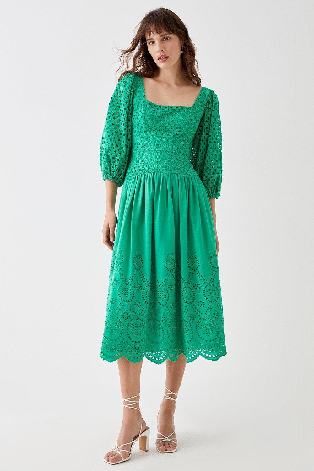 zielona midi sukienka rękaw 3/4 haft