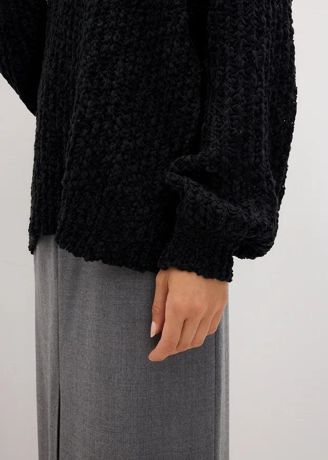 czarny sweter v-neck
