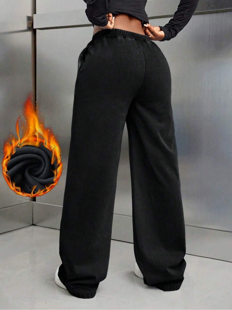 czarne spodnie jeans 