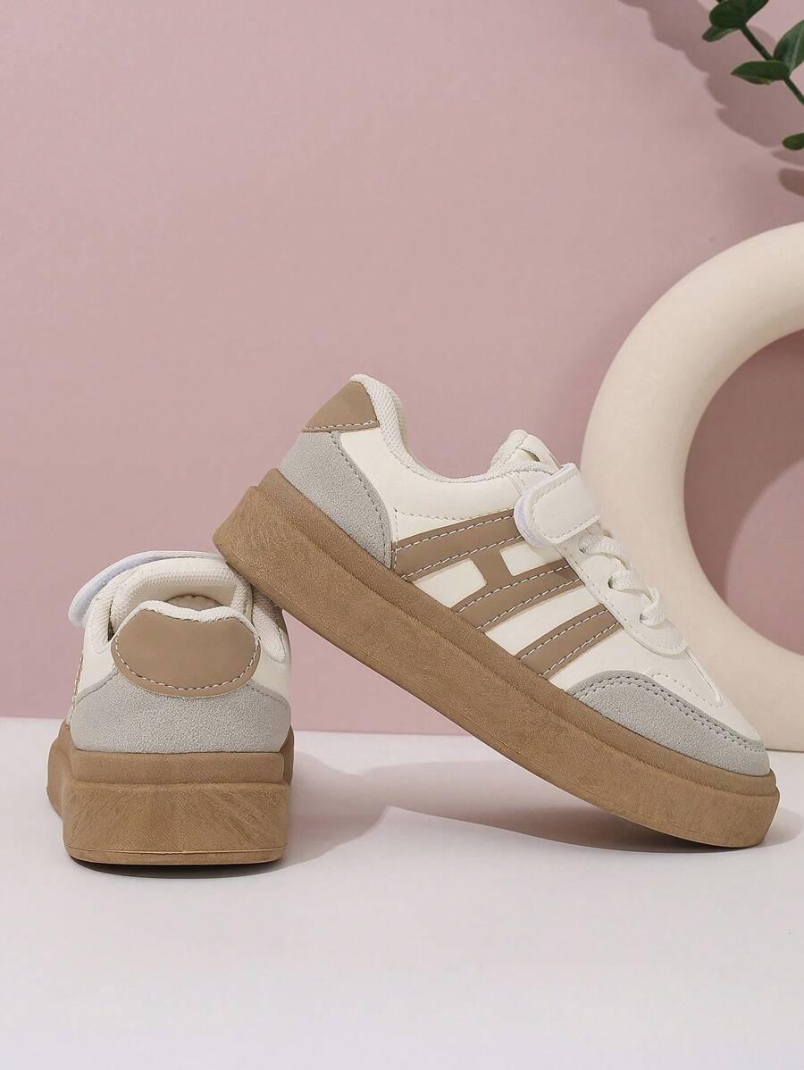 WIĄZANE BUTY SPORTOWE Z RZEPEM