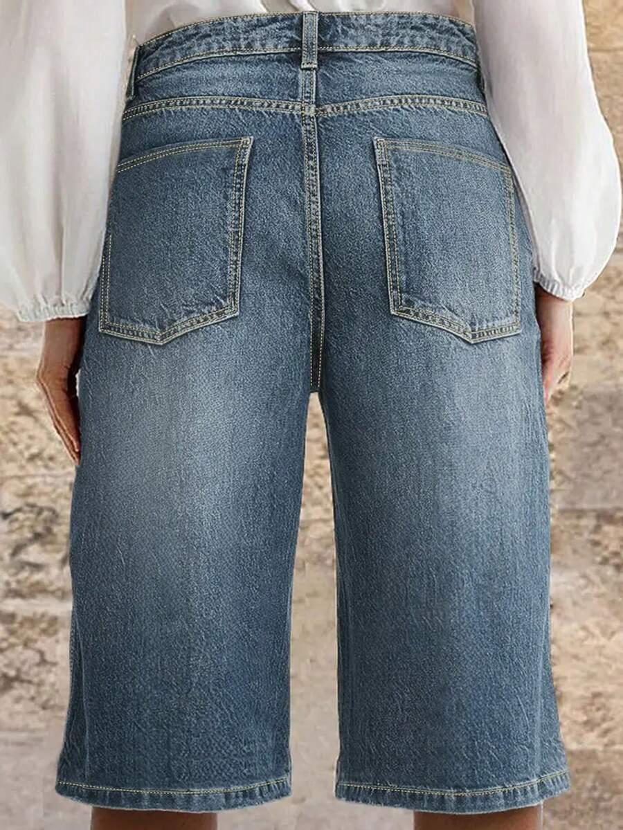 niebeskie jeansowe spodnie 