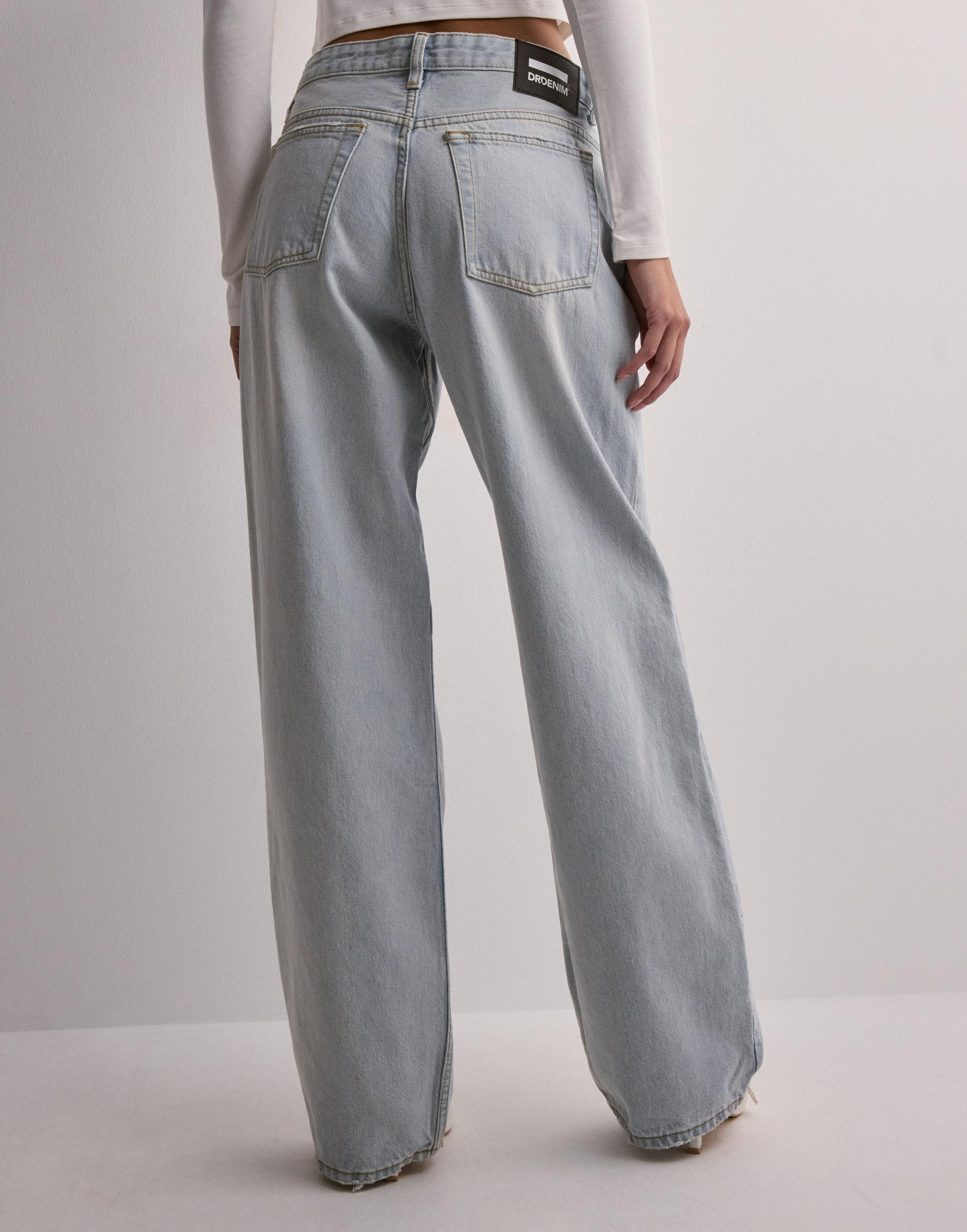 szerokie spodnie jeans