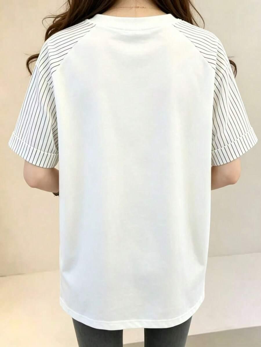 BIAŁY T-SHIRT WZÓR WIŚNIA
