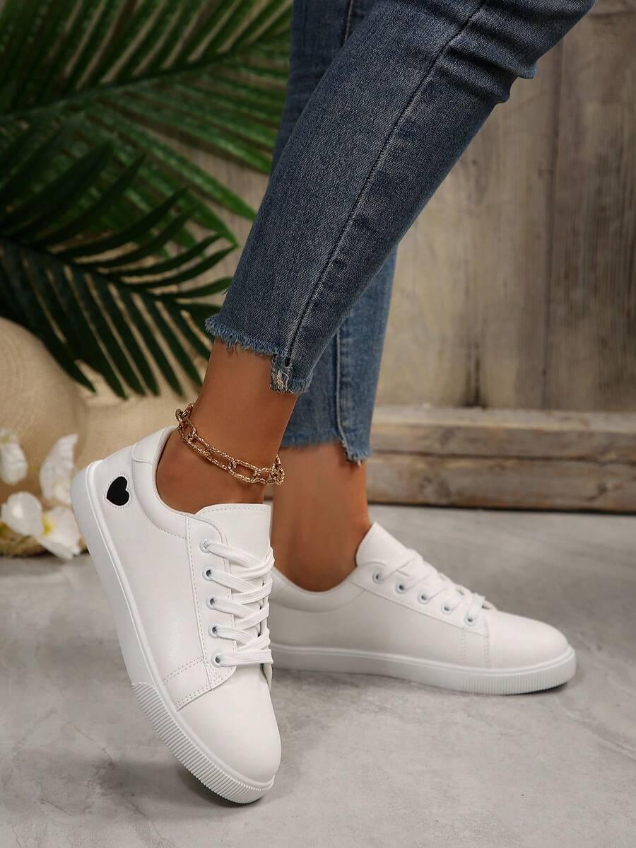 BIAŁE SZNUROWANE BUTY SPORTOWE 