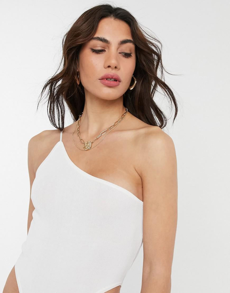 białe body casual