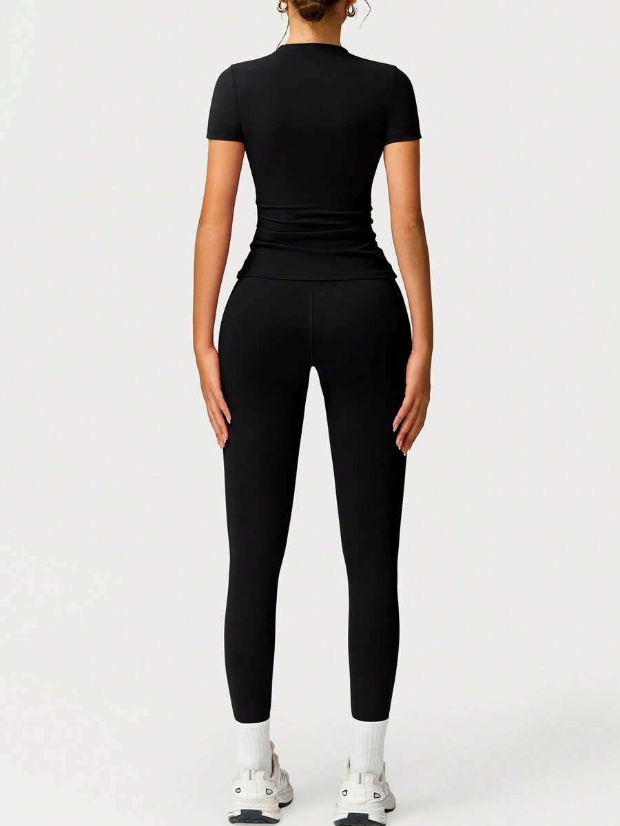 CZARNY KOMPLET T-SHIRT LEGGINSY