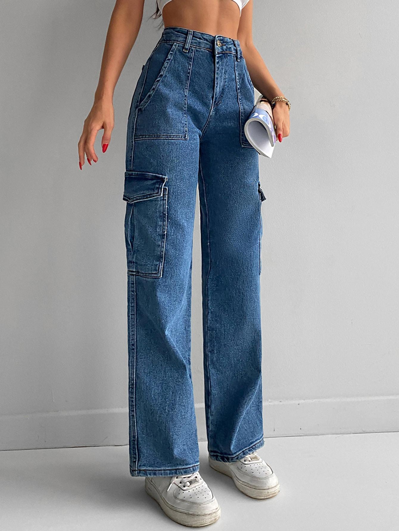 niebieskie spodnie jeans