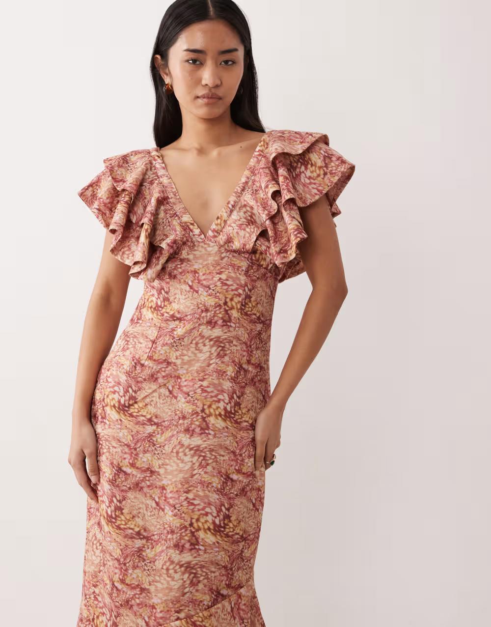 maxi sukienka v-neck falbany wzór