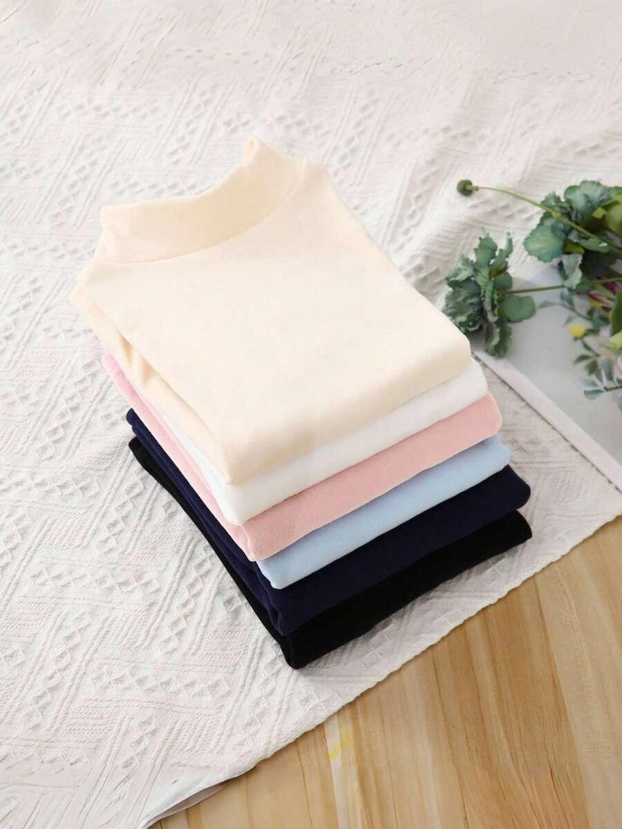 granatowy sweter półgolf