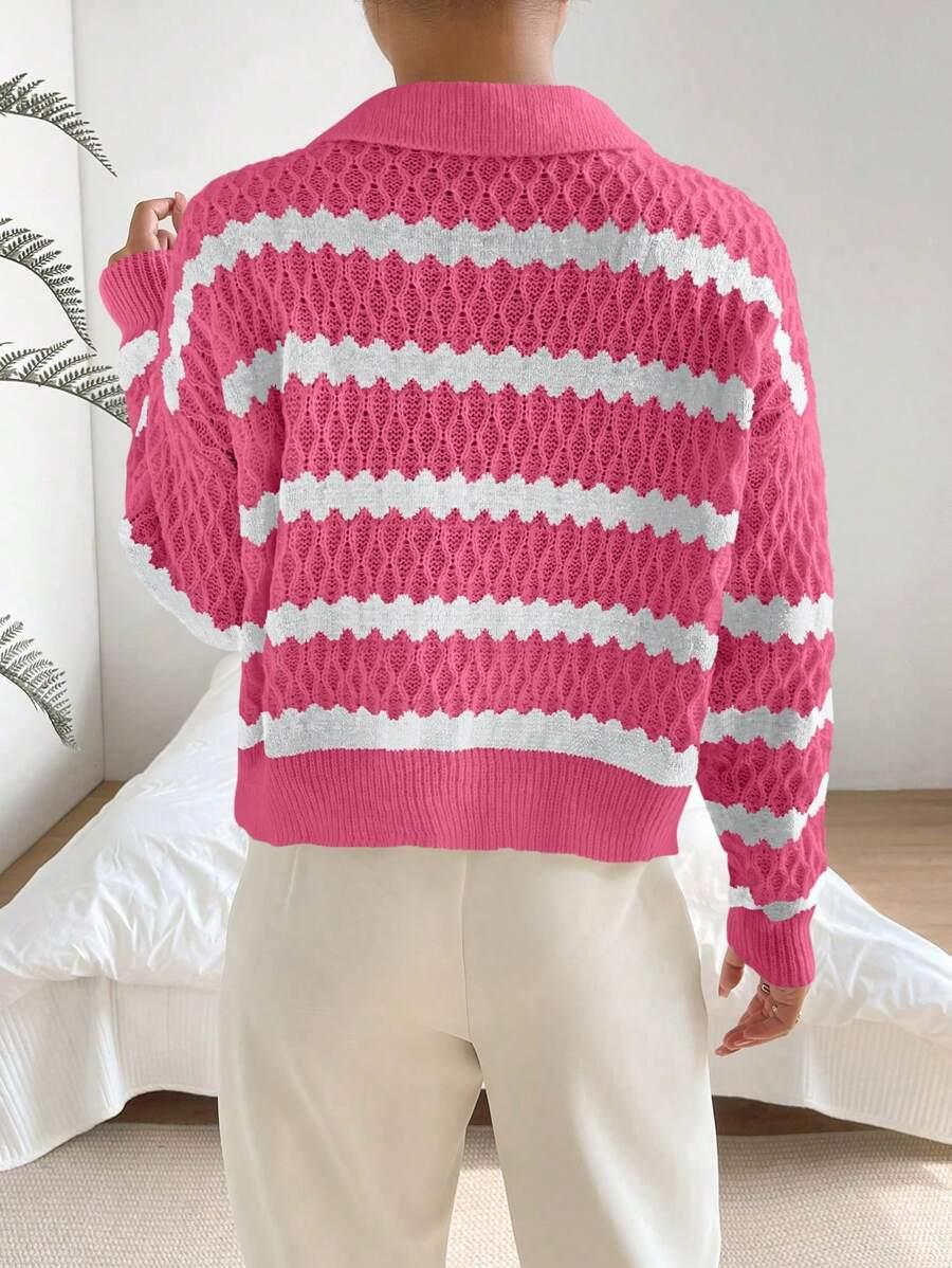 SWETER W PASKI Z KOŁNIERZEM