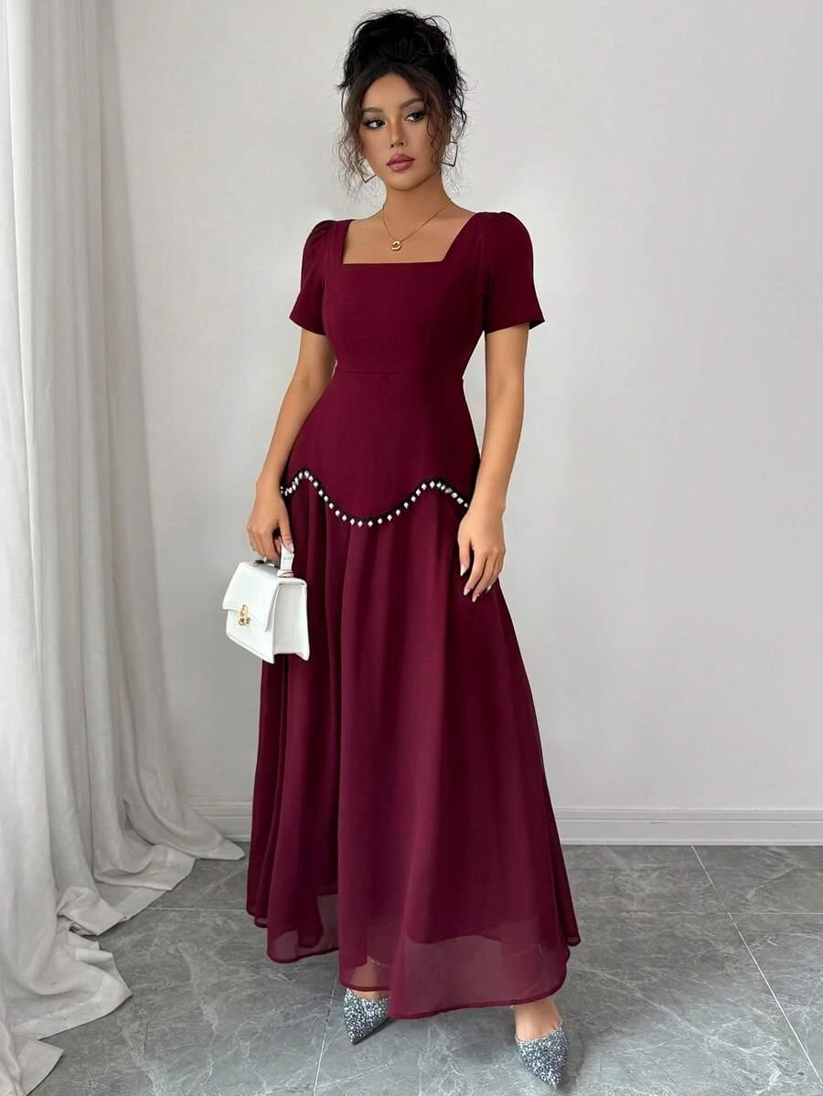 bordowa sukienka maxi zdobienia 