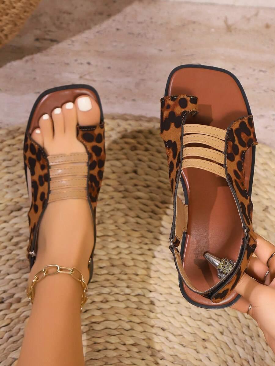 sandały animal print