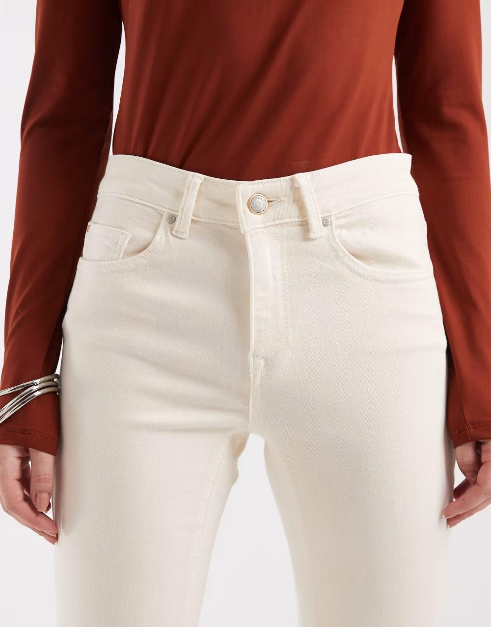 BEŻOWE PROSTE SPODNIE JEANS